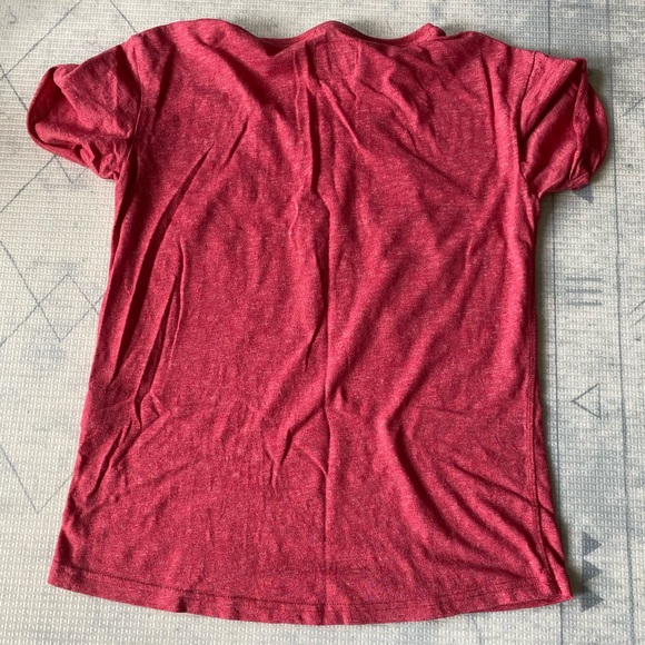 3/$15 SuperDry Slim Boyfriend Fit tee in xs - Picture 2 of 2